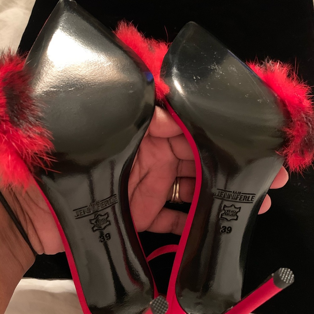 COPY - IAMJENNIFERLEE Rabbit Fur Heels - Picture 3 of 4